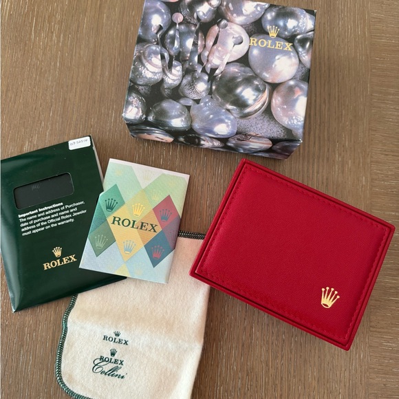 Rolex 26mm Oyster Perpetual MOP Datejust Diamond Dial - Picture 3 of 14